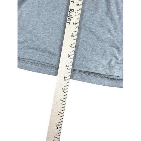 TravisMathew Pullover Shirt Mens Medium Quarter Zip Golf Performance Lightweight - Picture 2 of 8